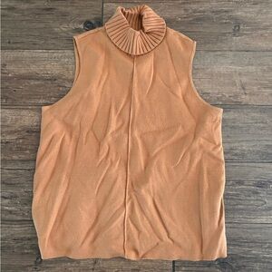 Marled caramel Turtleneck sleeveless Top L